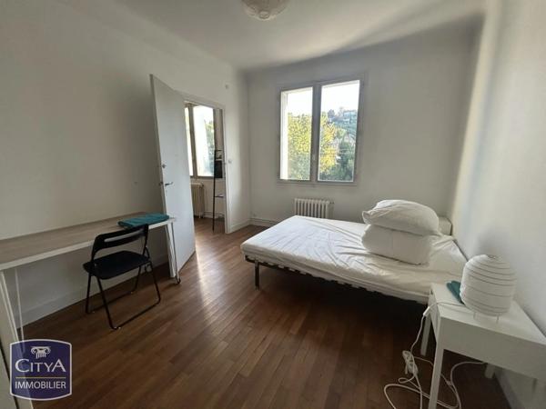 Immeuble à vendre 1207m² Poitiers (86000)