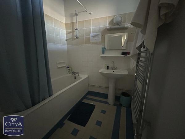 Immeuble à vendre 1207m² Poitiers (86000)