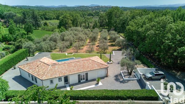 Maison 5 pièces de 120 m² à Saint-Cézaire-sur-Siagne (06530)