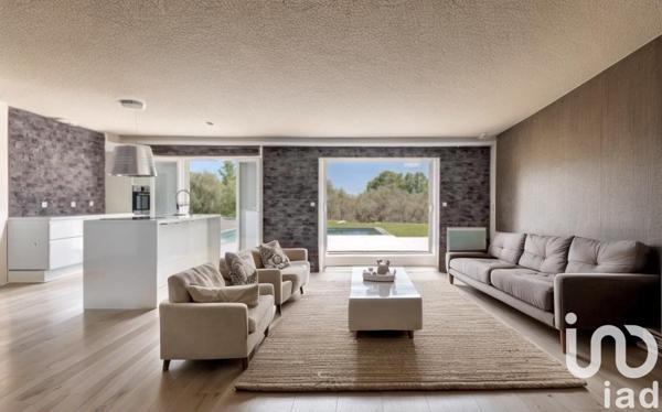 Maison 5 pièces de 120 m² à Saint-Cézaire-sur-Siagne (06530)