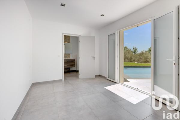 Maison 5 pièces de 120 m² à Saint-Cézaire-sur-Siagne (06530)