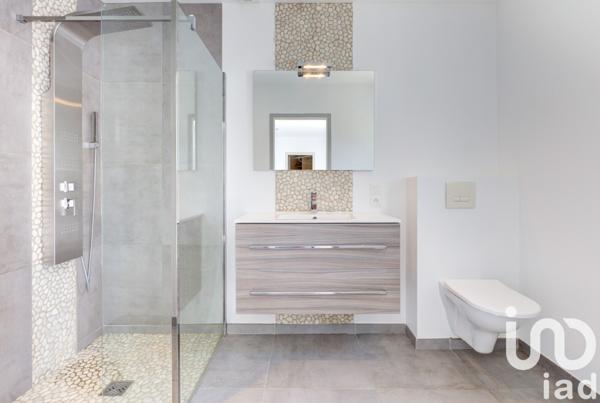 Maison 5 pièces de 120 m² à Saint-Cézaire-sur-Siagne (06530)