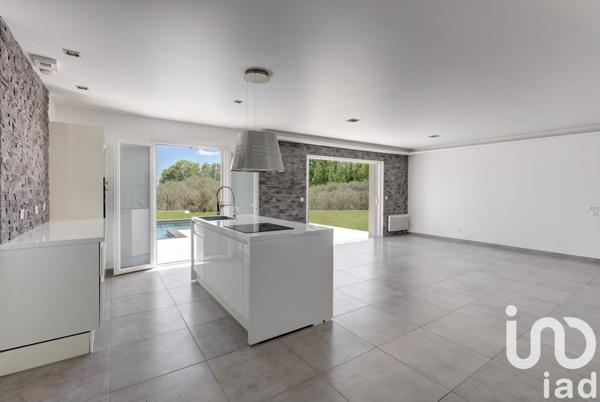 Maison 5 pièces de 120 m² à Saint-Cézaire-sur-Siagne (06530)