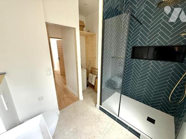 SAINT-MALO / INTRA-MUROS : Appartement T3 entièrement rénové, situé en plein coeur du centre hi...