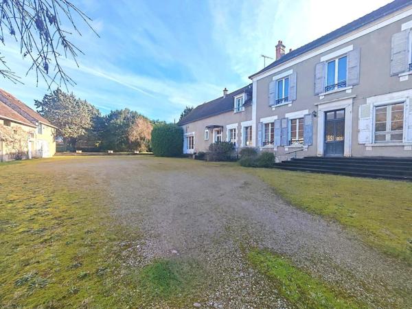 Grande propriété située au calme avec fort potentiel !