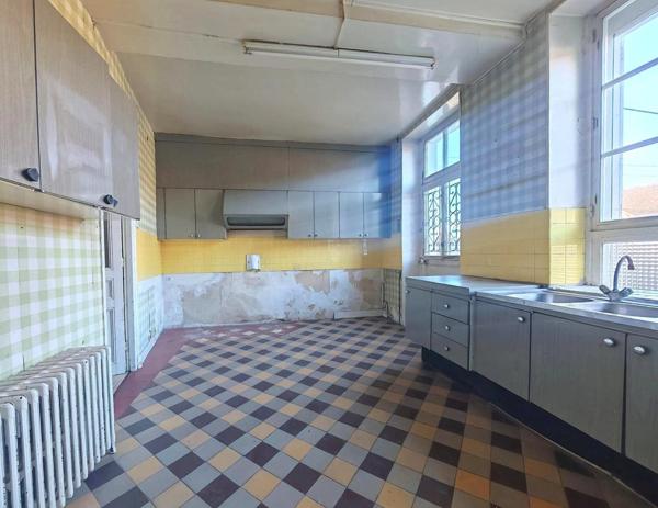 Grande propriété située au calme avec fort potentiel !