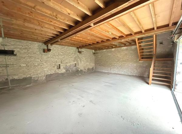 Grande propriété située au calme avec fort potentiel !