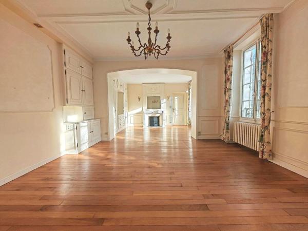 Grande propriété située au calme avec fort potentiel !