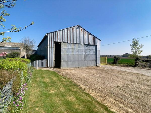Ensemble de Hangar et garage - 13830m² de terrain - campagne de Briec