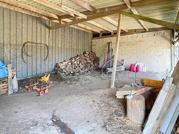 Ensemble de Hangar et garage - 13830m² de terrain - campagne de Briec