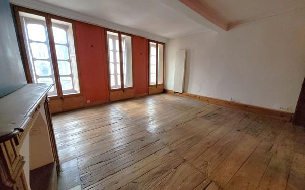 Appartement à vendre    4 pièces • 120 m2 Pau