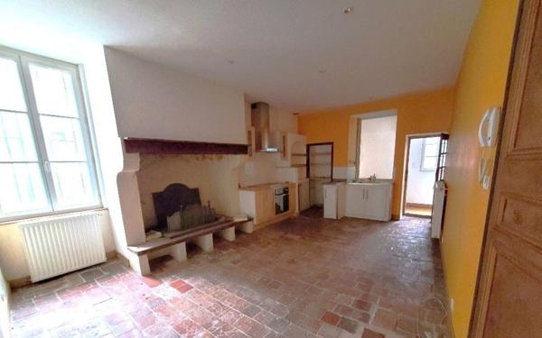 Appartement à vendre    4 pièces • 120 m2 Pau