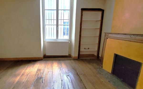Appartement à vendre    4 pièces • 120 m2 Pau