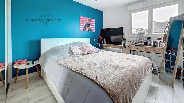 Maison - 8 pièces - 148m2