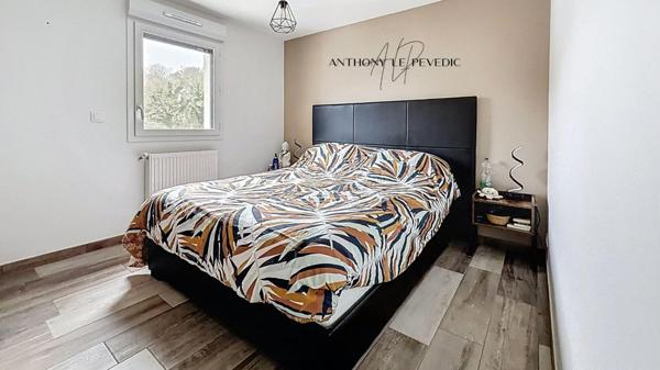 Maison - 8 pièces - 148m2