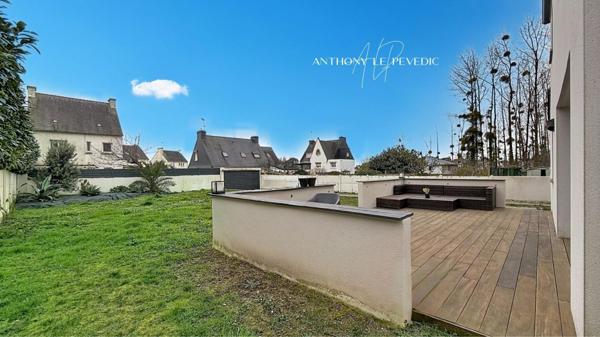 Maison - 8 pièces - 148m2