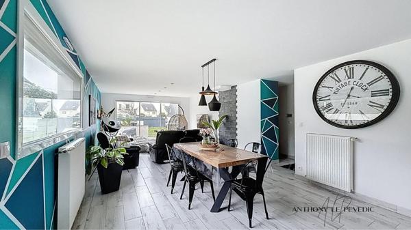 Maison - 8 pièces - 148m2