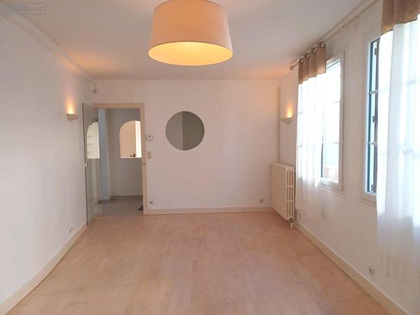 Maison à vendre à L'Île-Bouchard dans l'Indre-et-Loire (37220), ref : 094/1038