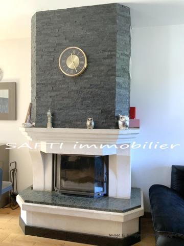 Maison contemporaine 164m2 - 5 chambres - dont un studio T2 indépendant – garage – véranda.