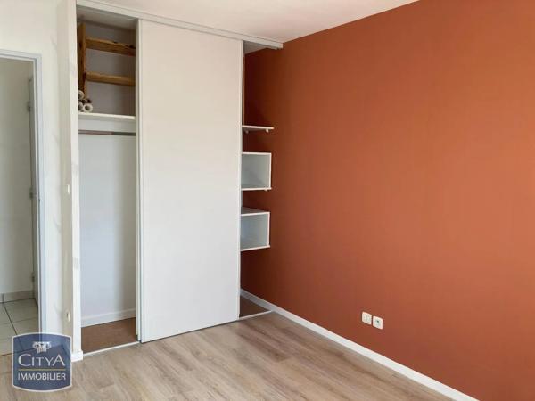 Appartement à louer 2 pièces 45.6m² Héricourt (70400)