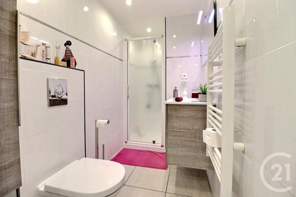 Appartement T3 à vendre  3 pièces - 58 m2 ROQUEBRUNE SUR ARGENS - 83