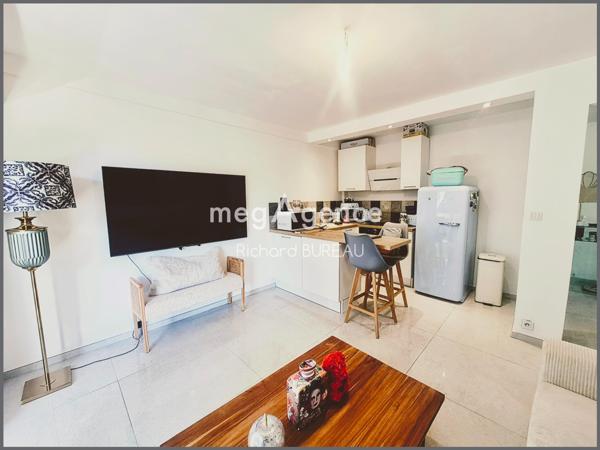 Appartement à HYERES, 83400 - 2 pièces 50m²