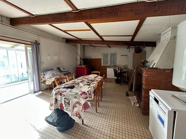 Maison à rénover avec dépendances sur 1403 m² terrain Saint augustin