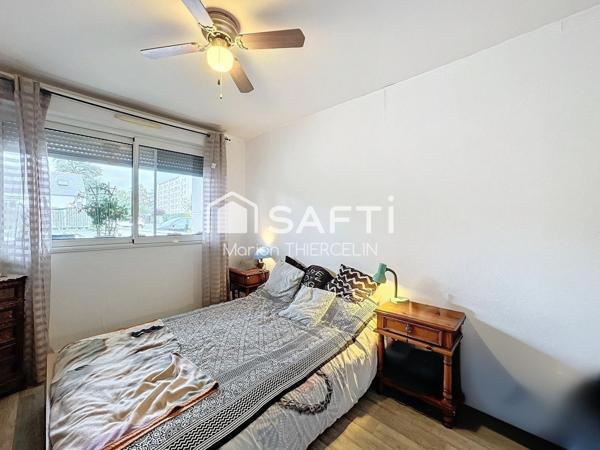 Charmant appartement en rez-de-jardin de 3 pièces avec 2 places de stationnement privatifs