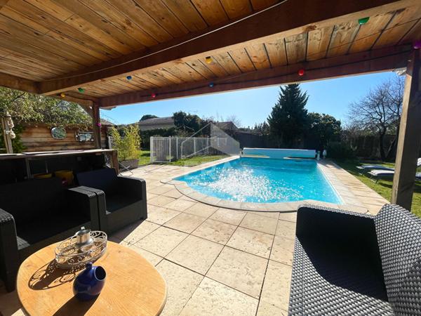 Au fond d'une impasse à Pernes-les-Fontaines ,185 m², superbe jardin 1 600 m² et espaces indépendants