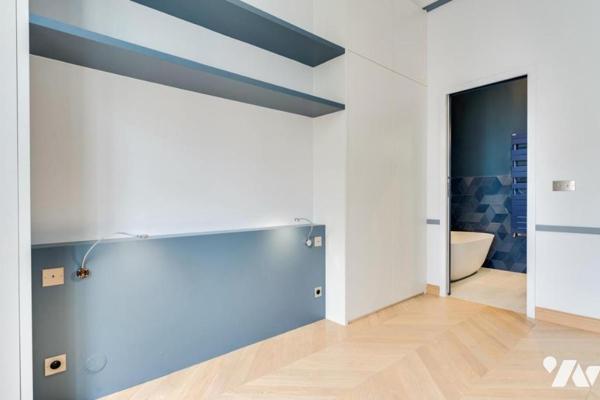 PARIS 02 / QUATRE SEPTEMBRE - APPARTEMENT HAUSSMANNIEN 3 PIÈCES RÉNOVÉ & CLIMATISÉ + CAVE