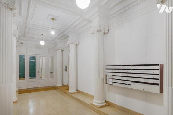 PARIS 02 / QUATRE SEPTEMBRE - APPARTEMENT HAUSSMANNIEN 3 PIÈCES RÉNOVÉ & CLIMATISÉ + CAVE