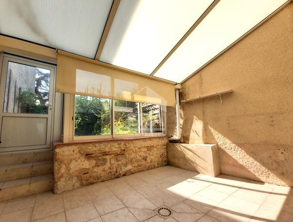 Ste Foy La Grande, Maison 6 pièces, quartier calme à deux pas de toutes commodités,