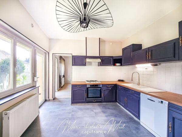 Maison de ville 3 chambres, bureau + garage