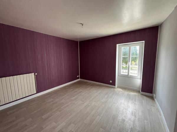Immeuble à vendre |  Noyant-de-Touraine |  239 m²