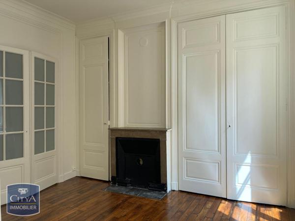 Appartement à louer 4 pièces 102.34m²