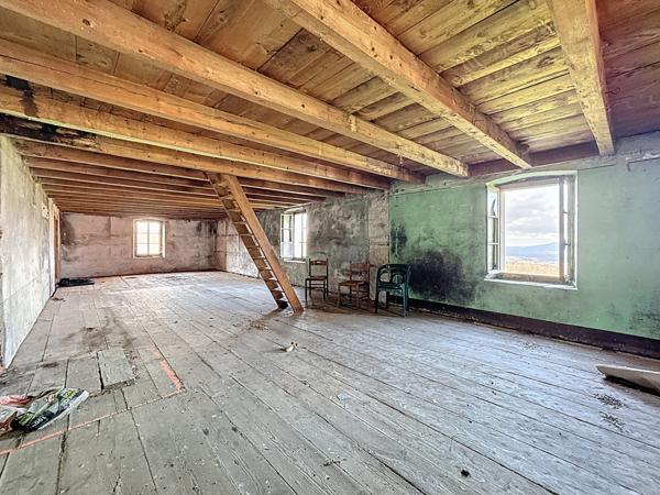 Maison 4 pièces - 440 m² Exclusivité efficity