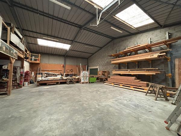 Local d'activité Chalonnes Sur Loire 276 m2