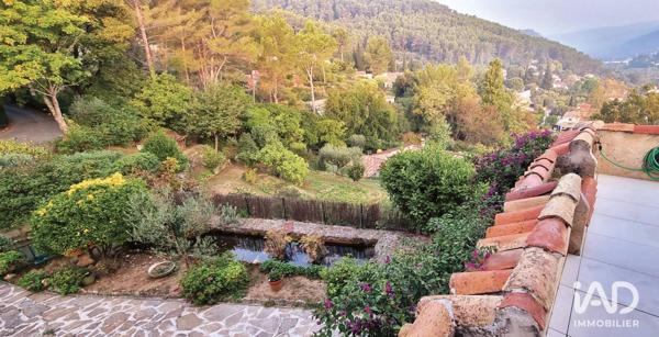 Maison à vendre 4 pièces 180 m² Solliès-Ville