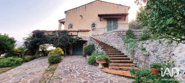 Maison à vendre 4 pièces 180 m² Solliès-Ville