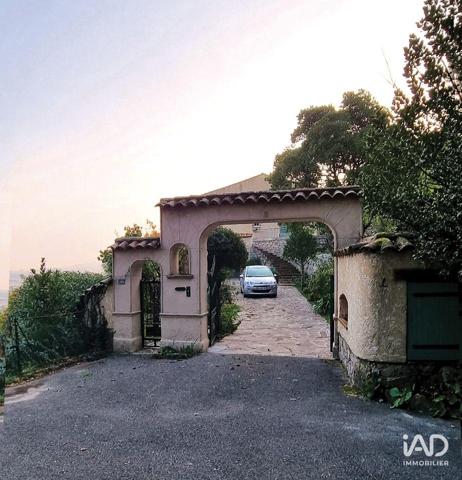 Maison à vendre 4 pièces 180 m² Solliès-Ville