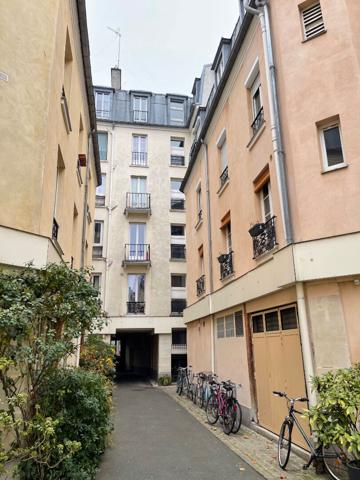 Faubourg Saint -Antoine studio 22 m² métro Faidherbe Chaligny ou Reuilly Diderot...