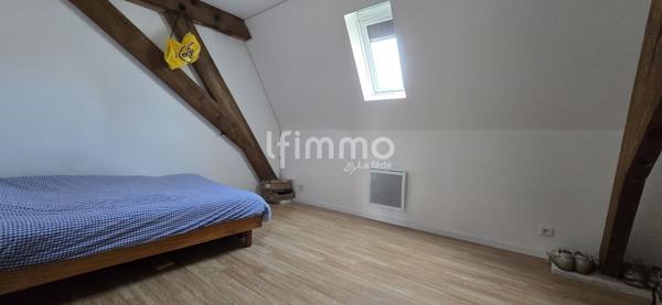 Maison de caractère, au village