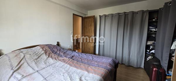 Maison de caractère, au village