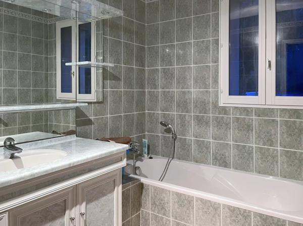 Lorgues – Superbe mas rénové avec piscine et vue dégagée