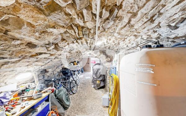 Maison à vendre    5 pièces •  Lagorce