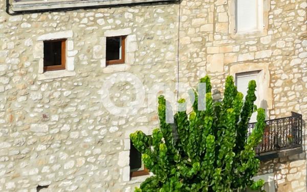 Maison à vendre    5 pièces •  Lagorce