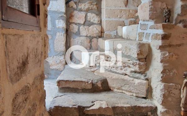 Maison à vendre    5 pièces •  Lagorce