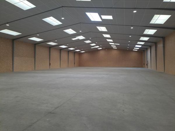 Local d’activite de 1760m2 à BETTON