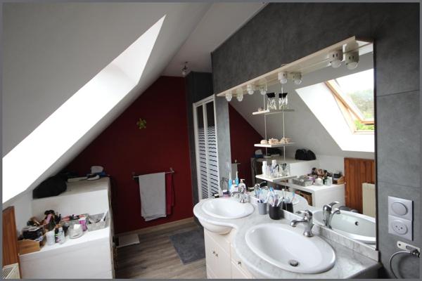 Maison à AUBIGNE-RACAN, 72800 - 7 pièces 135m²