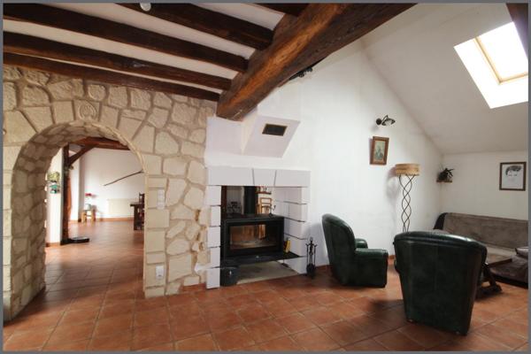 Maison à AUBIGNE-RACAN, 72800 - 7 pièces 135m²